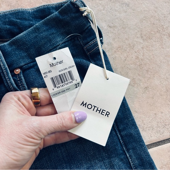 MOTHER Women's Skinny Jeans in Dark Blue - Picture 7 of 11